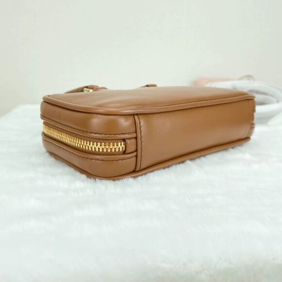 Miu Miu Women Pre-Loved Bag Very Good Condition - Picture 5 of 9